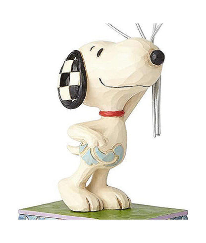 Snoopy with Love Balloon Figurine