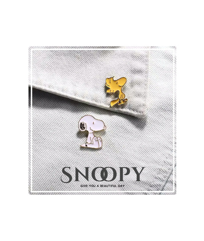 Peanuts Woodstock Pin